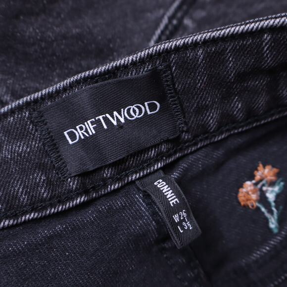 DRIFTWOOD Connie Shorts Whiplash Black Floral Embroidered Denim Women's 26 - Picture 9 of 11